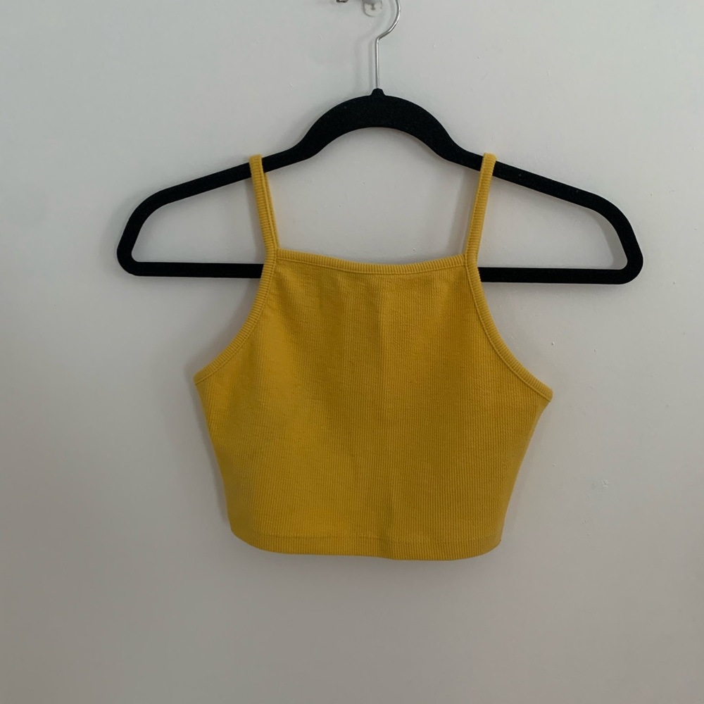 👚F21 ribbed crop top